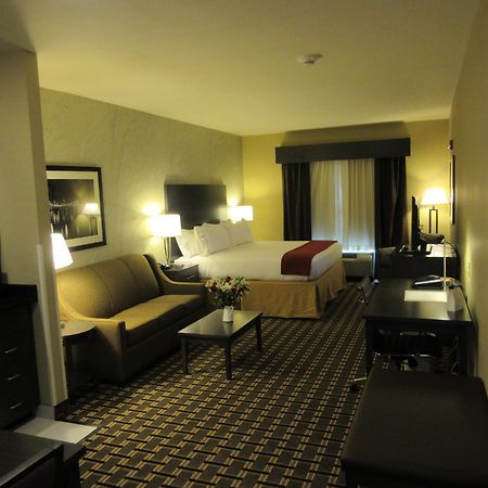 Holiday Inn Express & Suites Butler By Ihg Exterior foto